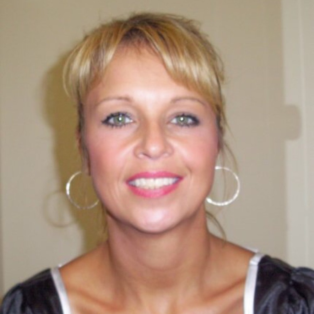 Meet your Posher, Desiree